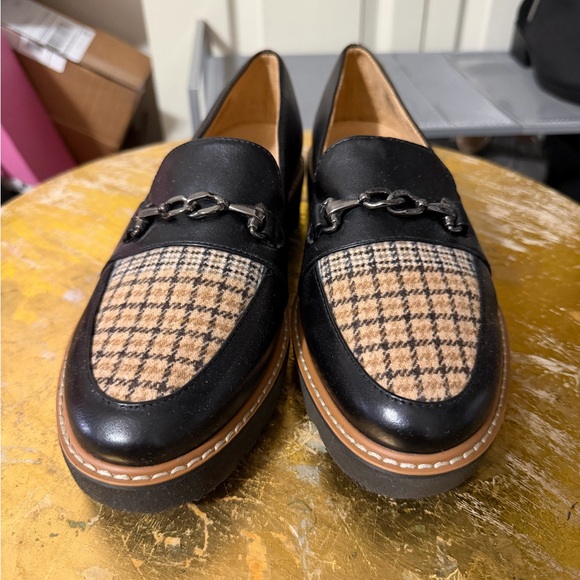 Naturalizer Other - Naturalizer Black and Brown Loafers